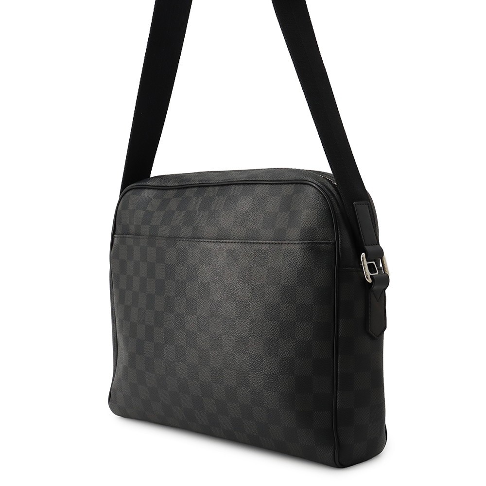 LOUIS VUITTON Dayton Size MM Damier Graphite Noir N41409