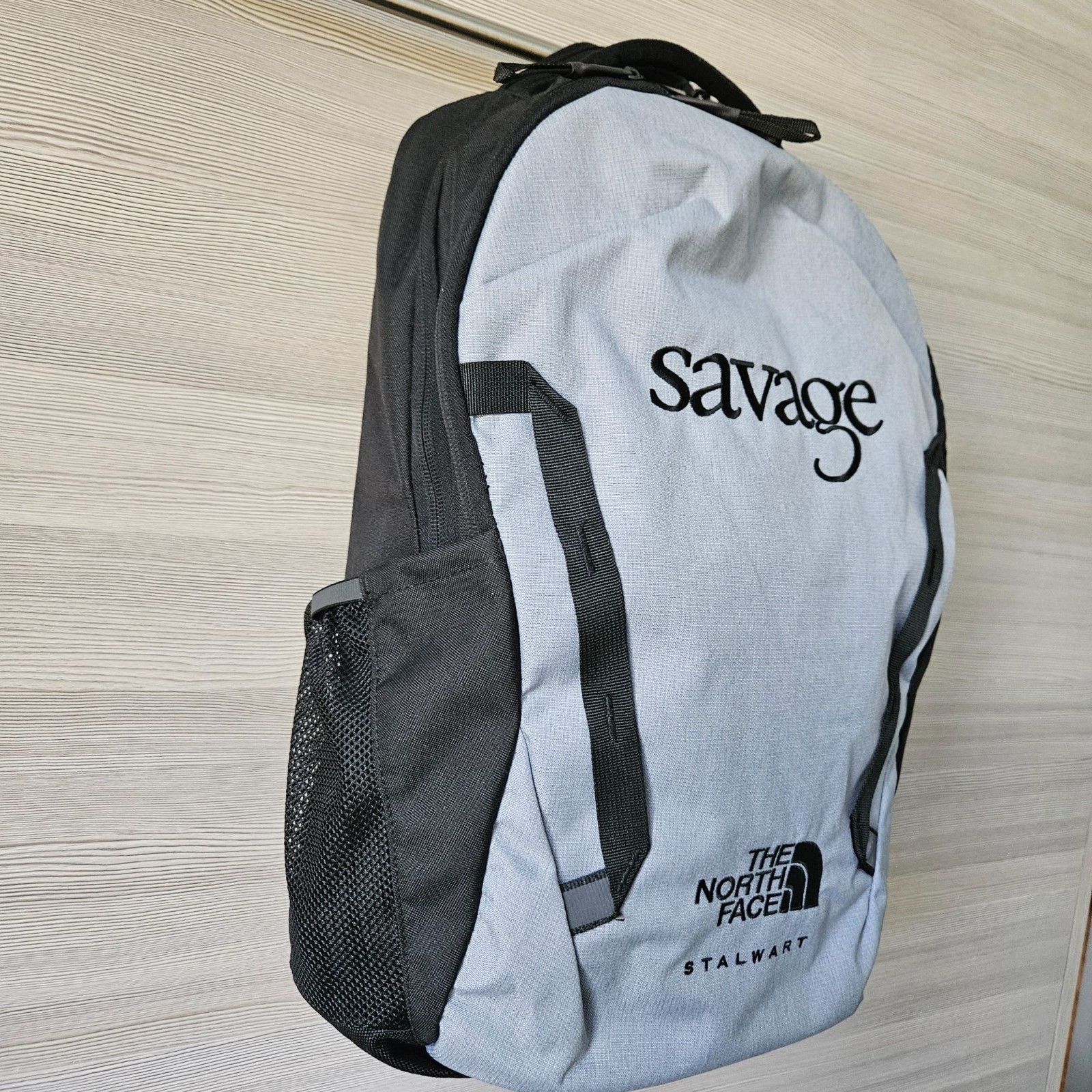 The North Face Backpack Stalwart Savage Logo Gray & Black 26L 15″ Laptop Bag