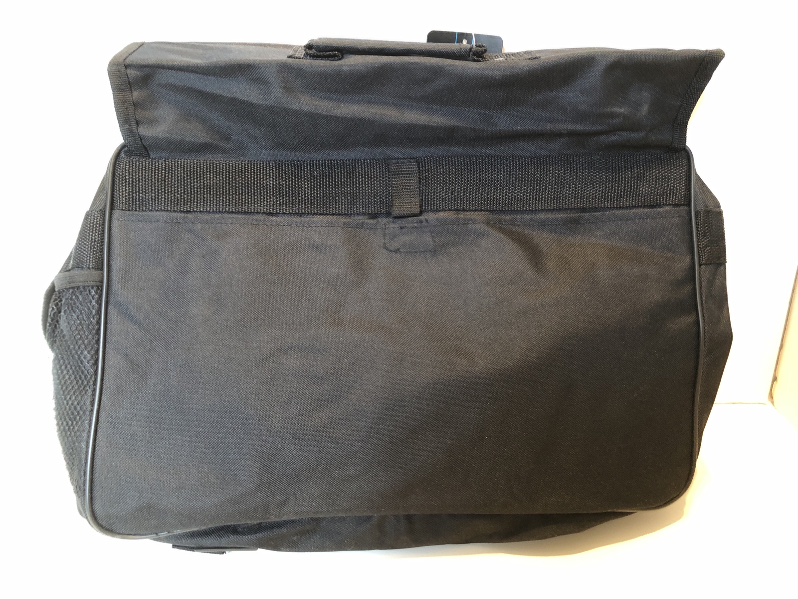 FUBU The Collection 600D Polyester Messenger Bag Black Yellow NEW NEW