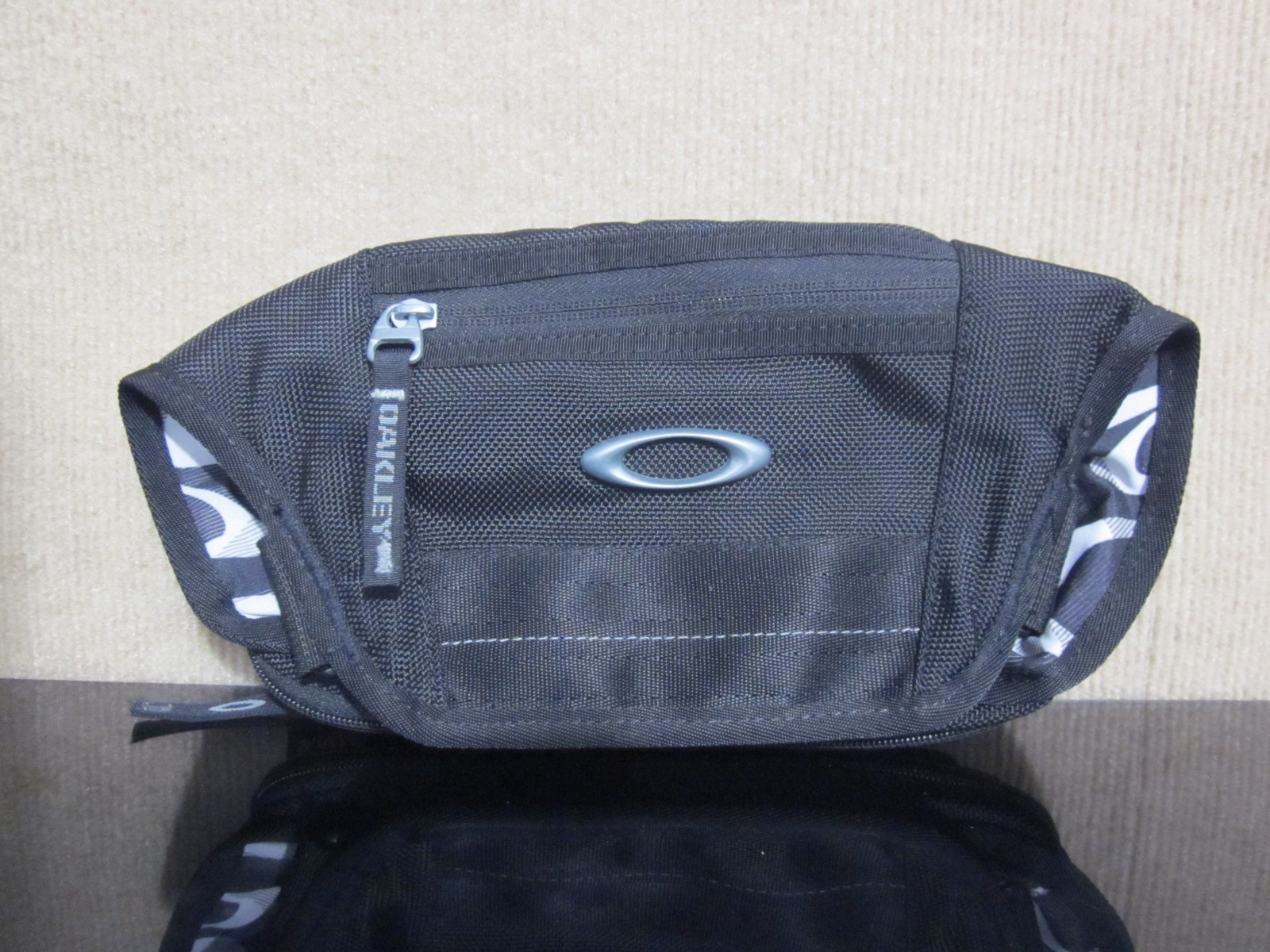 Oakley Fanny Pack Backpack Accessory Black Missing Belt Strap Clip on