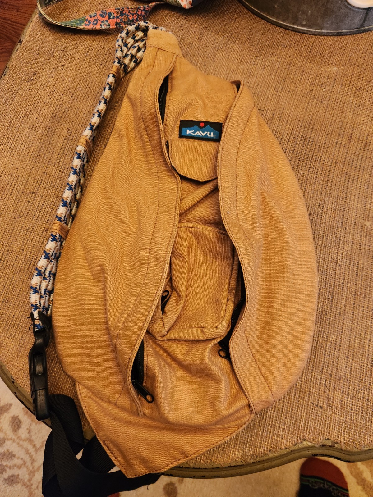 KAVU Rope Sling Crossbody Bag Brown Zip Adjustable Strap Outer Pockets