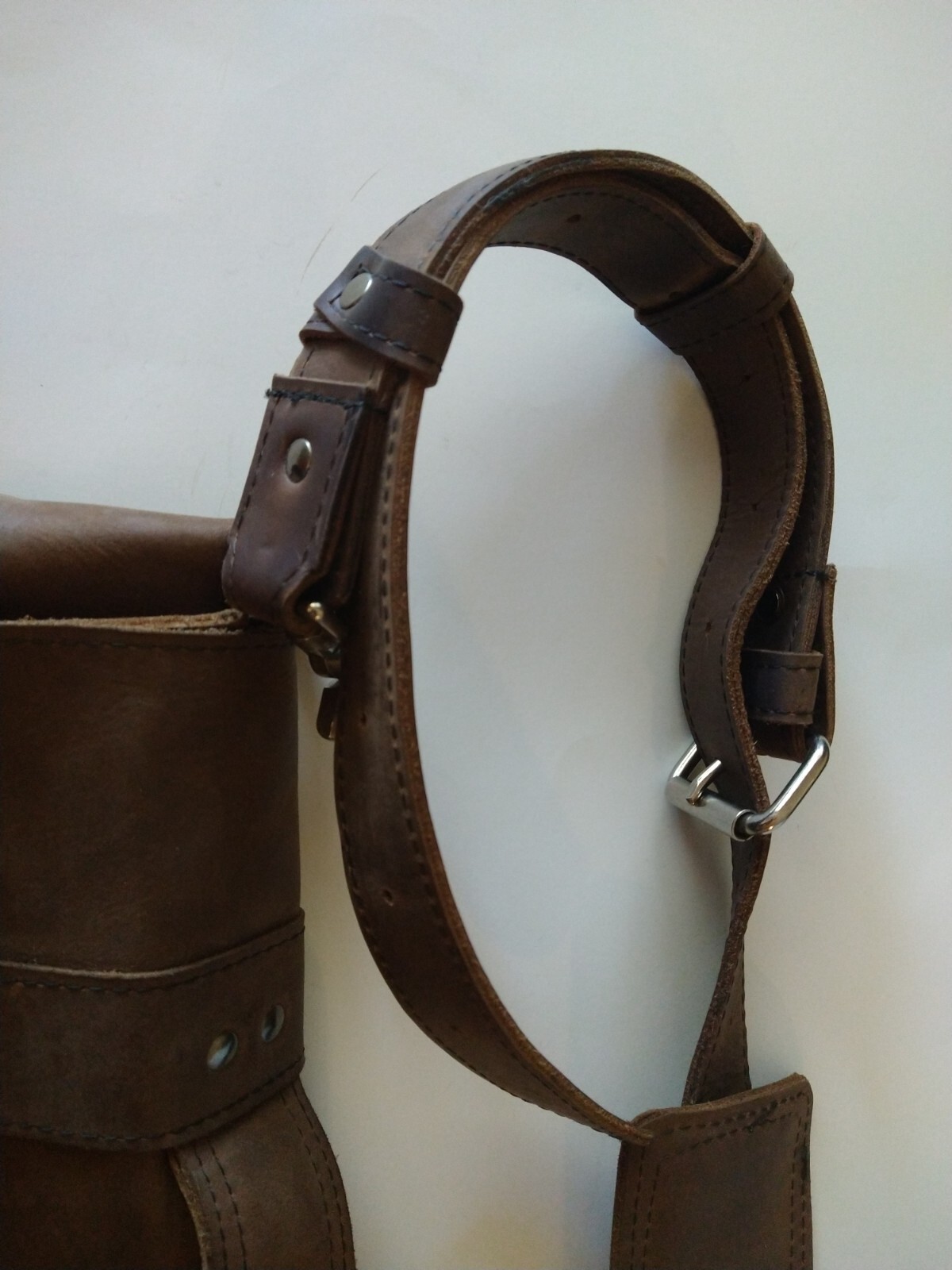 Copper River Co Brown Leather 19″ Harness Crossbody Messenger Bag Made In USA