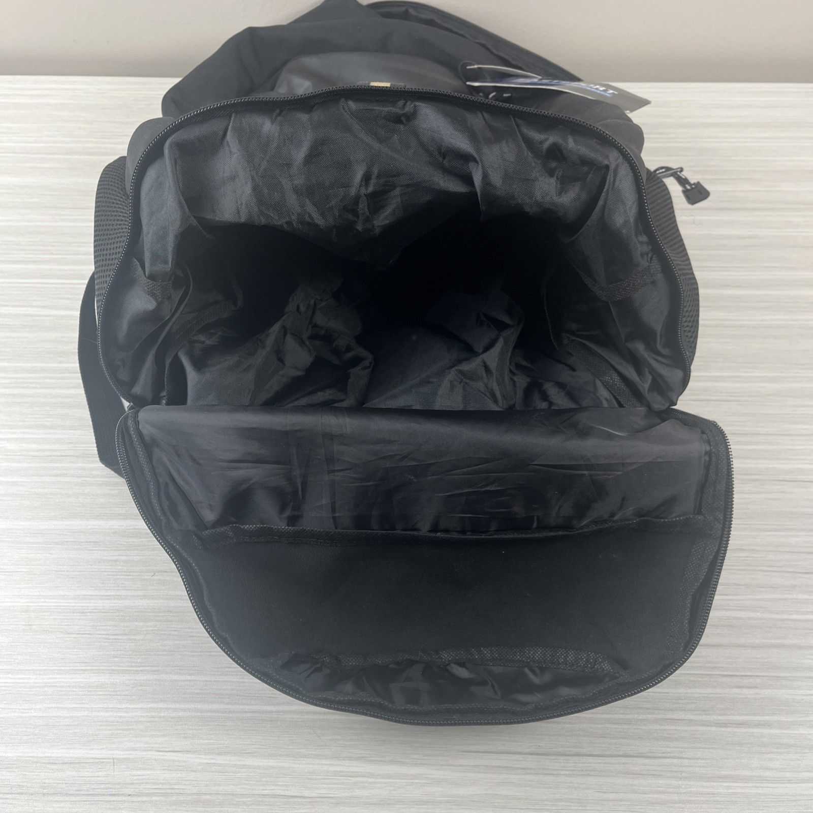 Eastsport Extreme Sport Backpack Black Shoe/Laundry Compartment Padded