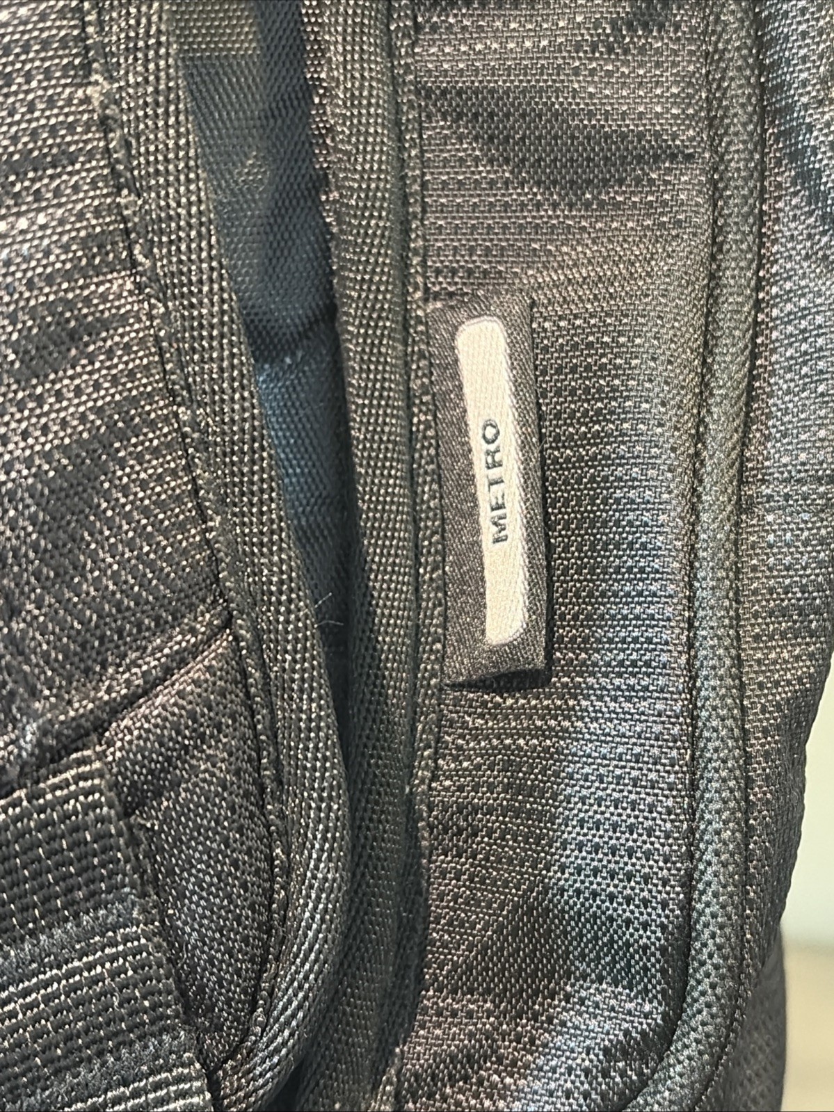 OGIO Metro Backpack Laptop Pocket – TRAVEL – Audio pocket – Black Many feature
