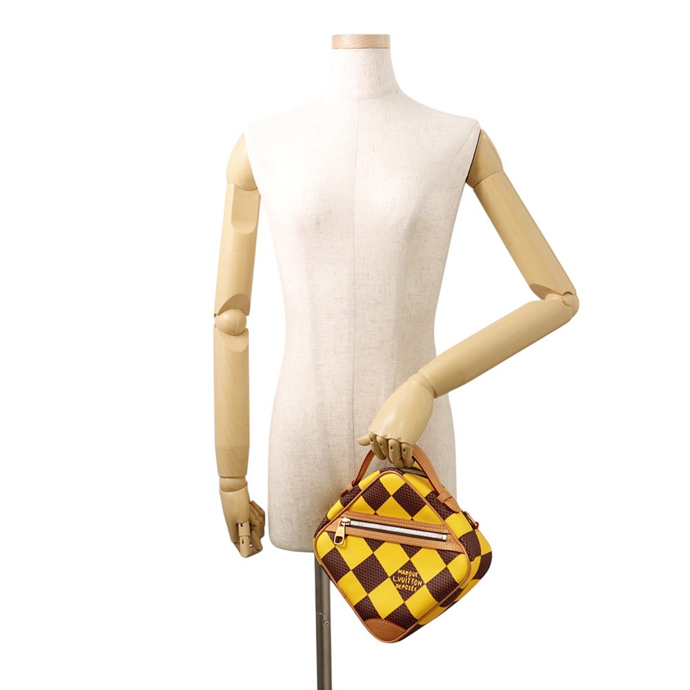 LOUIS VUITTON Chess Messenger Damier・Pop JauneMatt N40562