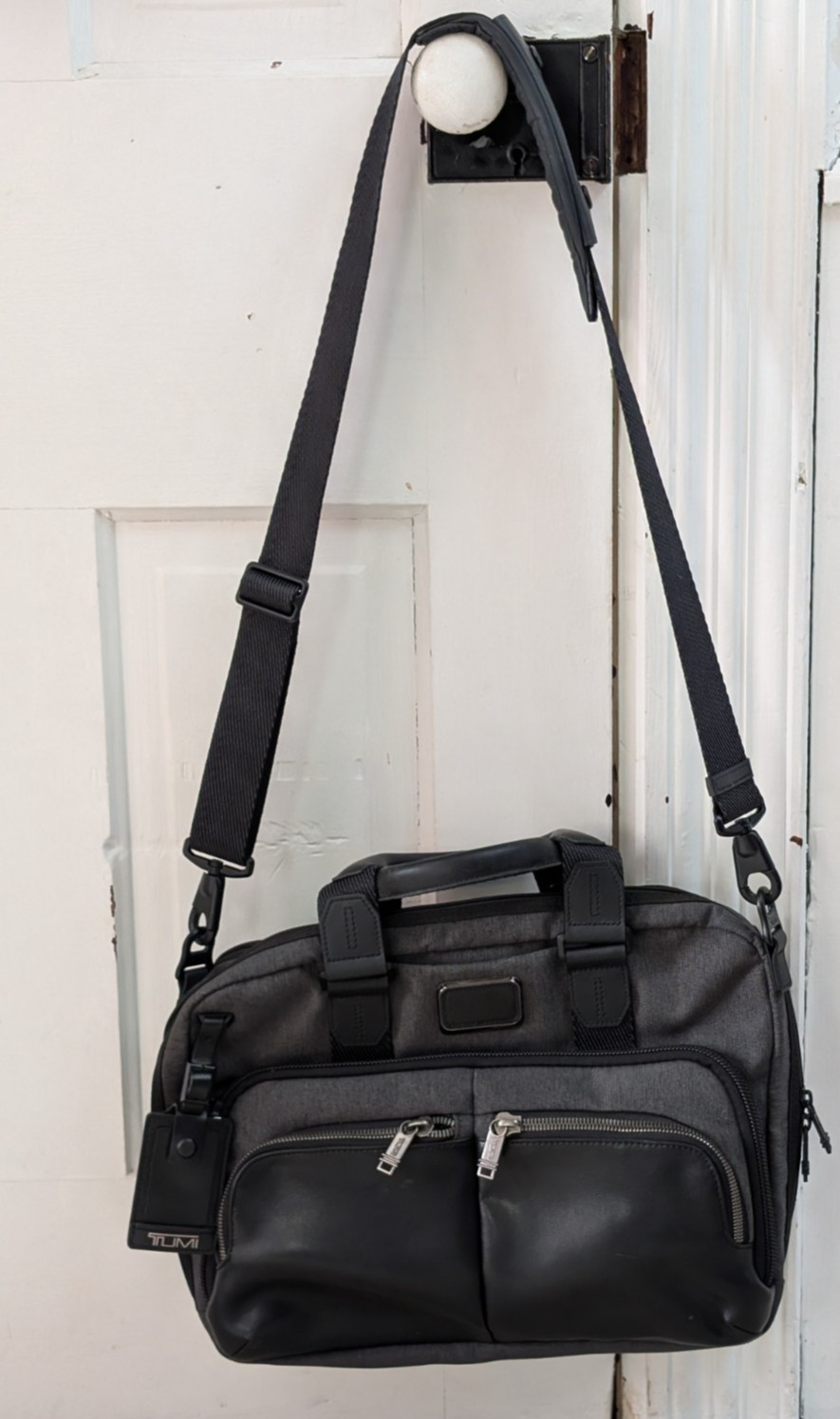 TUMI Slim Commuter Briefcase ALPHA BRAVO – 16 X 12 Inch Business Bag- Fantastic!