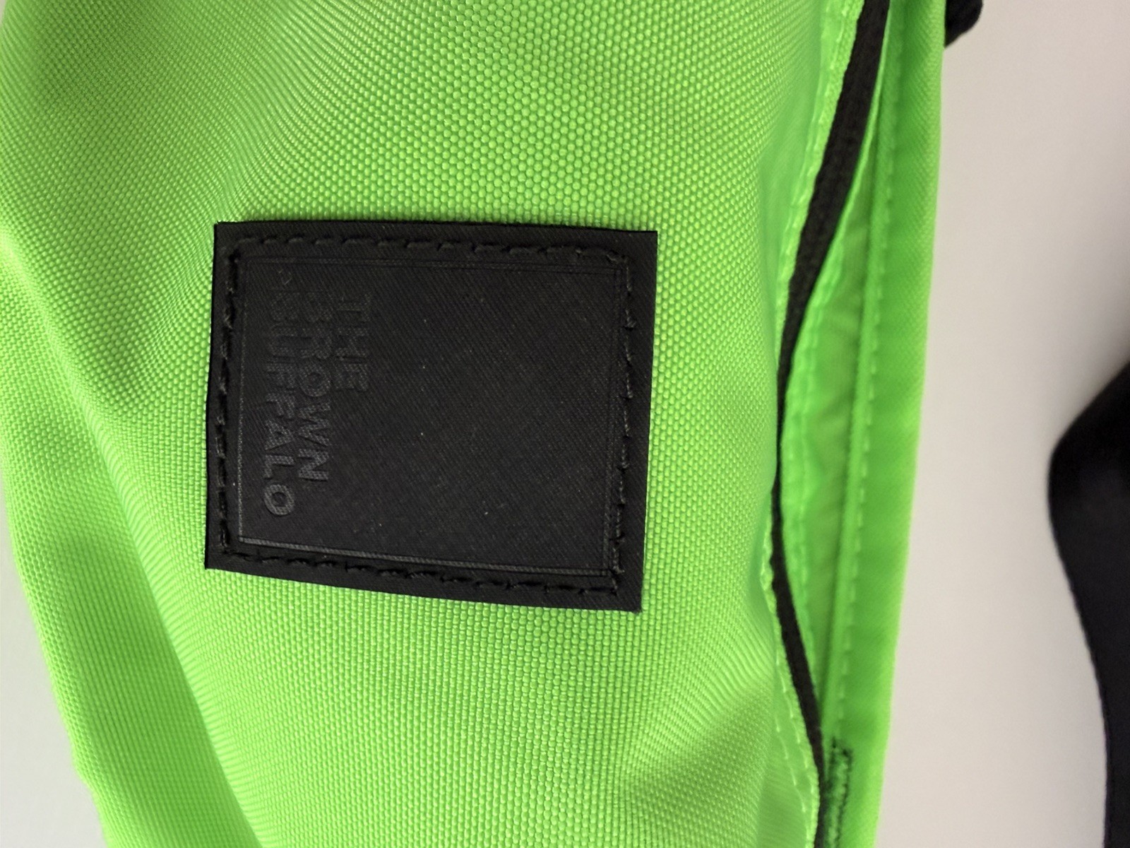 The Brown Buffalo Conceal Waistpack Sling Ultra Neon Green Grid TBB Fanny Pack