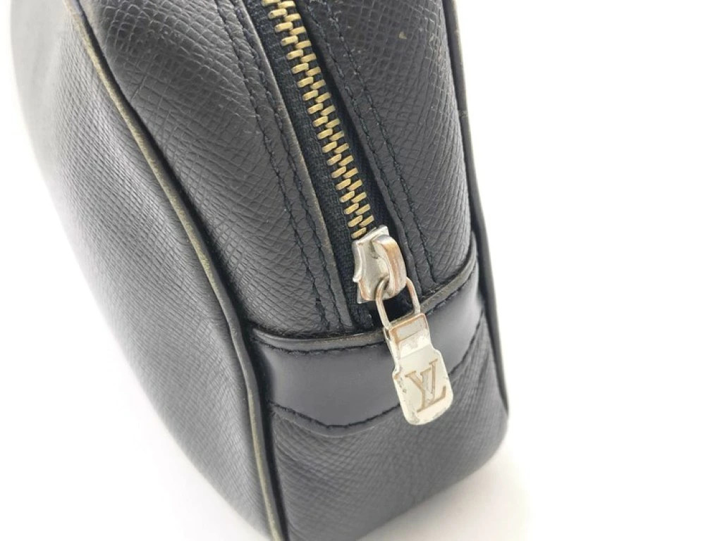 Louis Vuitton Calga Second Bag Men Black Leather Spain M30812 EX