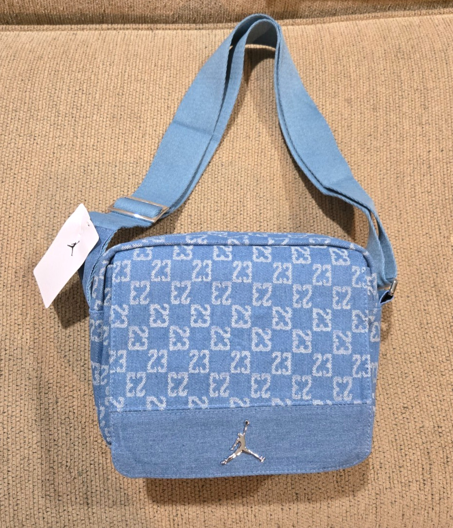 NWT Nike Jordan Monogram Mini Messenger Crossbody Carry on Bag (3.6L) UNISEX