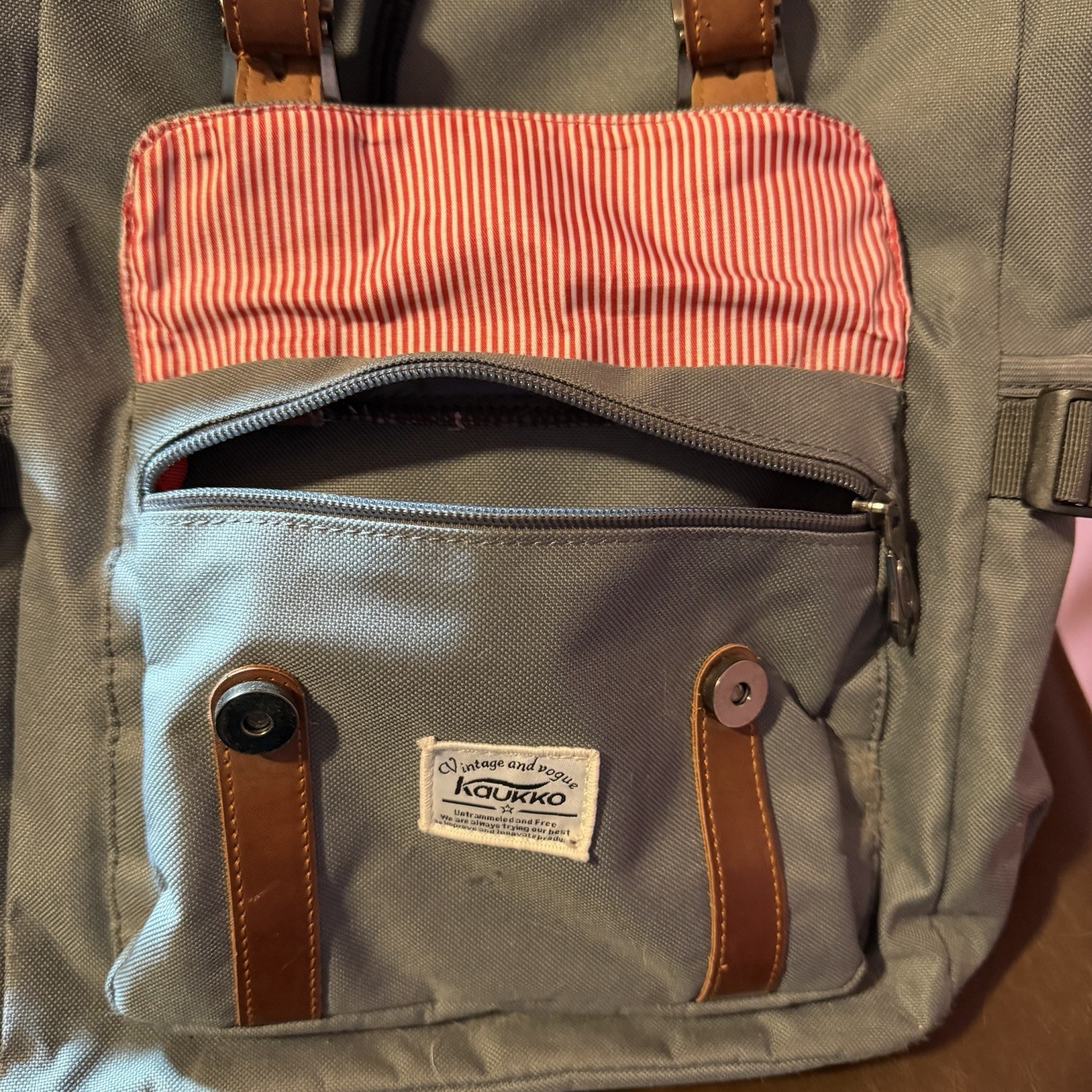 Kaukko Backpack/Laptop Bag Vintage And Vogue Red Striped Lining Large Rucksack