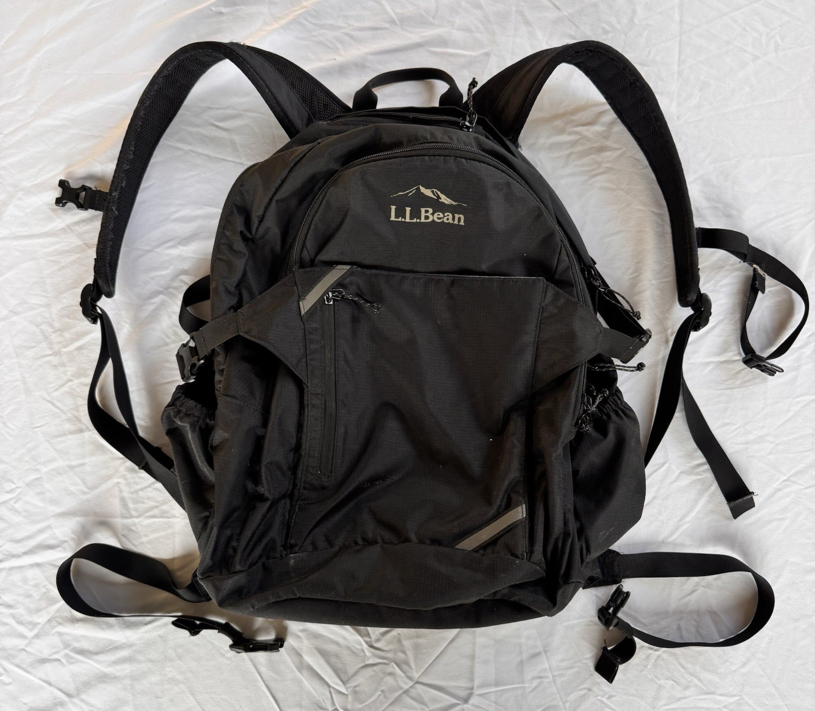 L.L.Bean Black Hiking Backpack Daypack (Approx. 30–35L) – Read