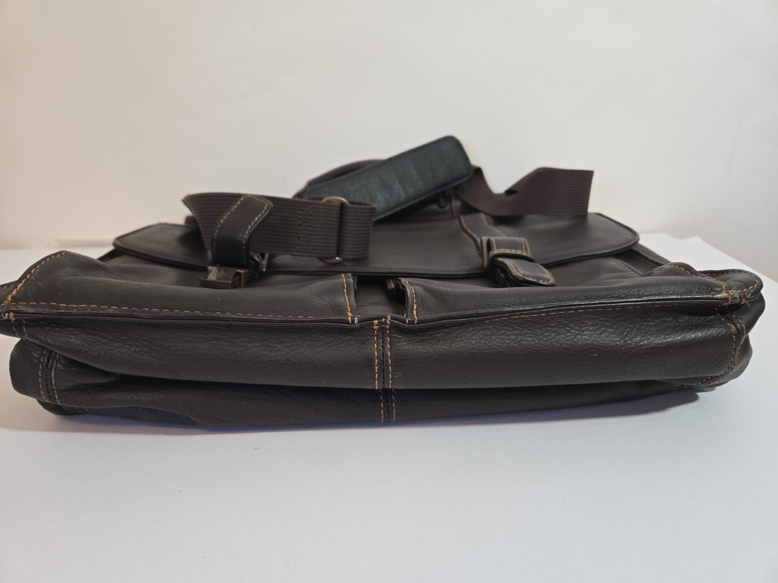 Wilson Leather Brown Laptop Carrying Case Computer Bag Briefcase Messenger Bag