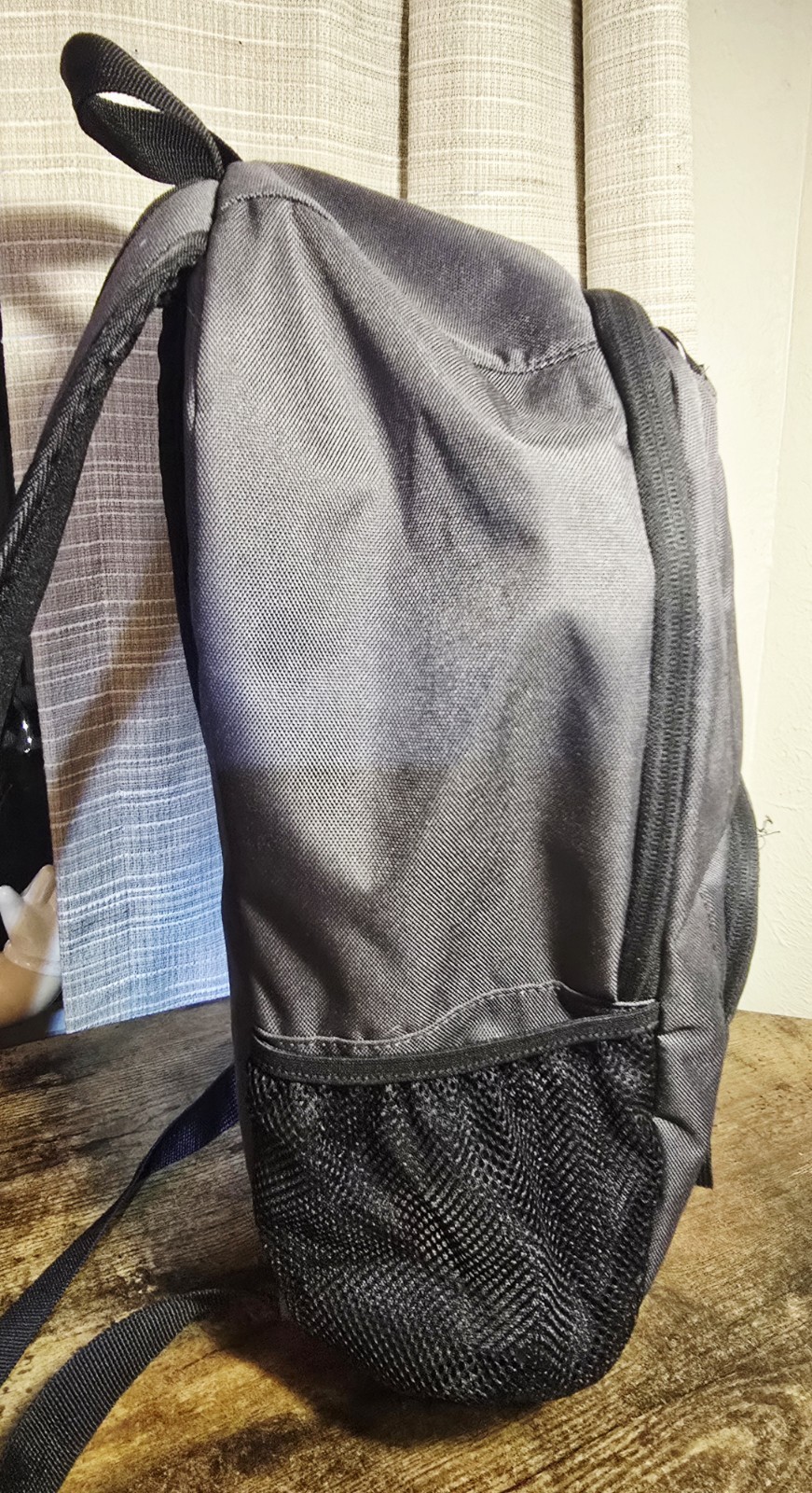 Oakley Enduro Backpack Laptop Grey & Black 25L 2.0 Clean And Nice Condition.