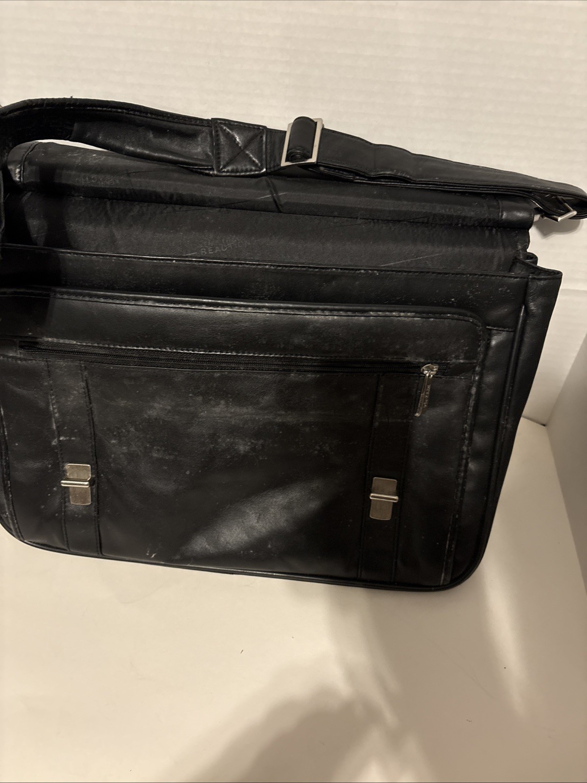 Kenneth Cole Reaction BLACK REAL LEATHER EXPANDABLE MULTI COMPARTMENTS BRIEFCASE