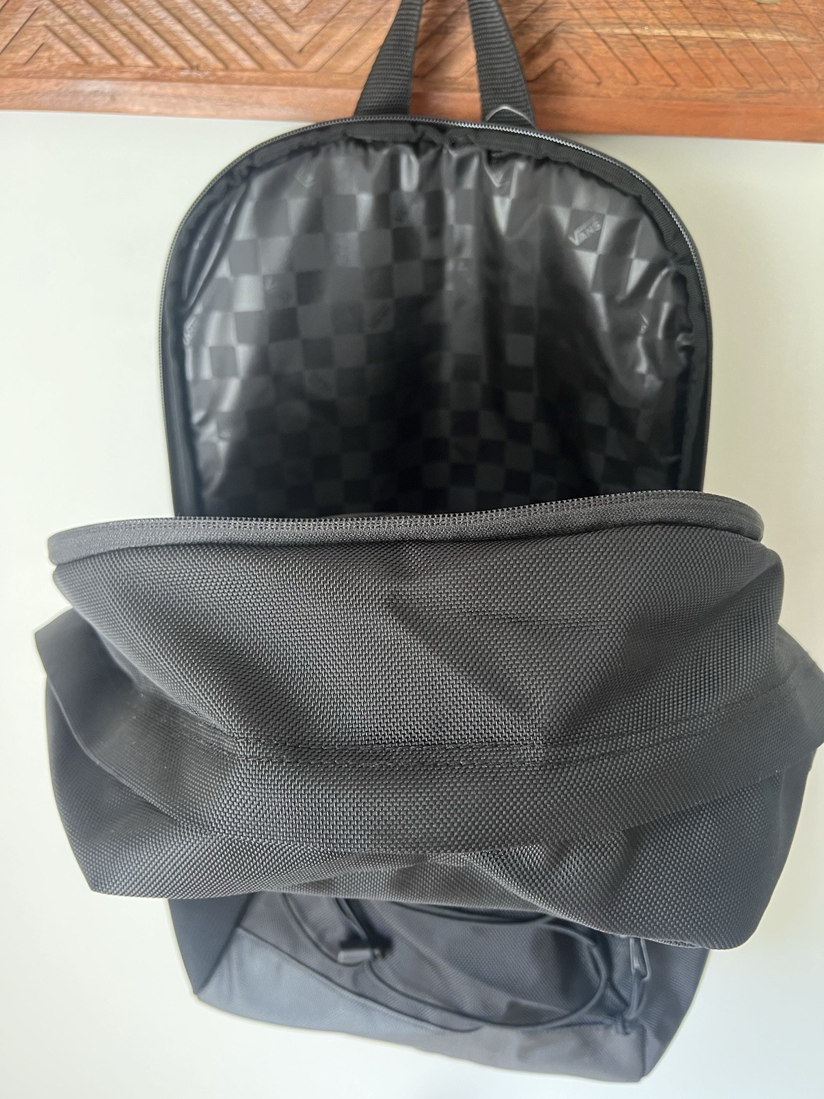 VANS Snag Plus Solid Black Backpack School Work Travel