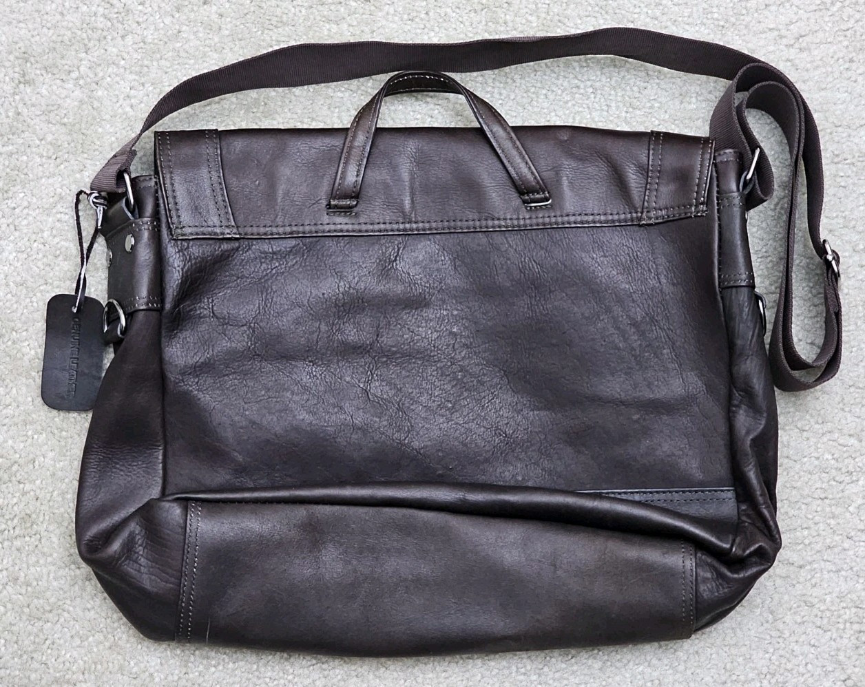 Kenneth Cole Reaction brown leather flap over messenger bag with magnetic snaps
