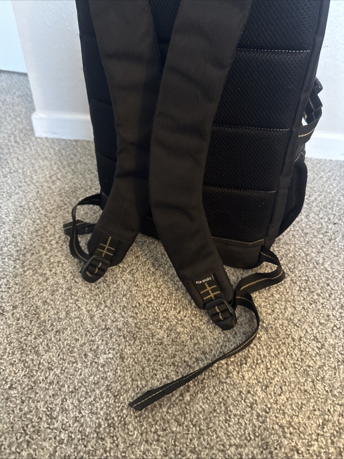 Solo New York Arc Pro Backpack In Black 17.3 Inches