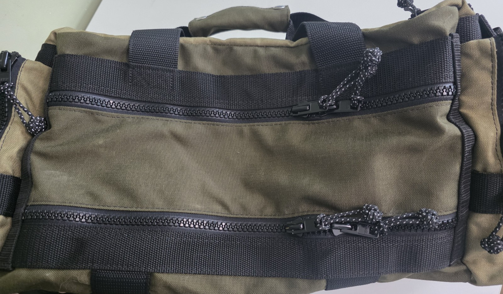 Red Oxx Safari-Beanos Bag PR5 – Olive Green- Medium Duffel with Claw Strap – USA