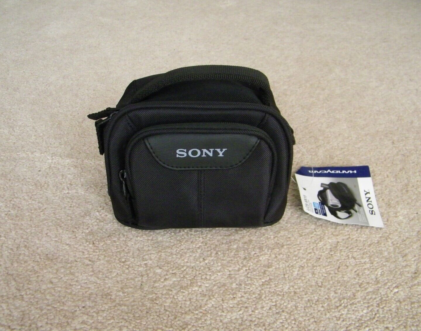SONY LCS-VA15 HANDYCAM Case, Includes Shoulder Strap, Brand New With Tags