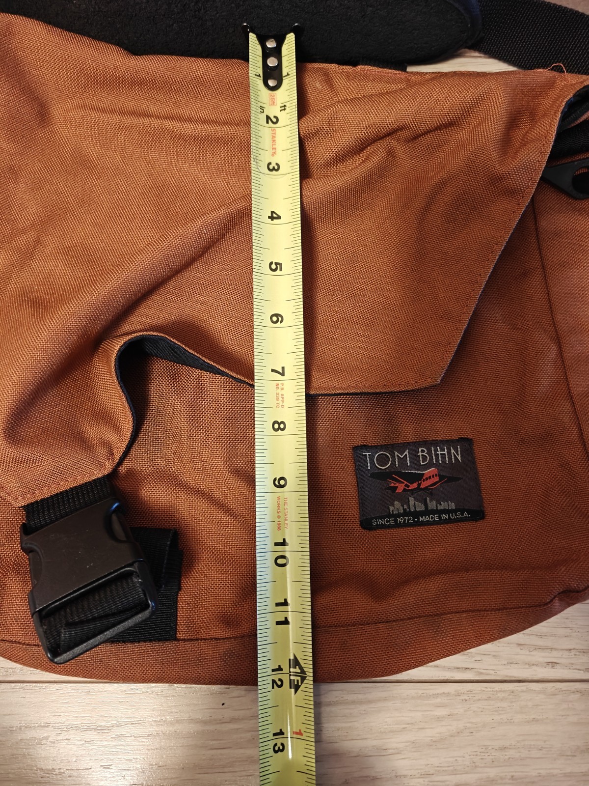 Tom Bihn Medium Cafe Makers Bag Crossbody Burnt Orange Absolute Strap Few Marks