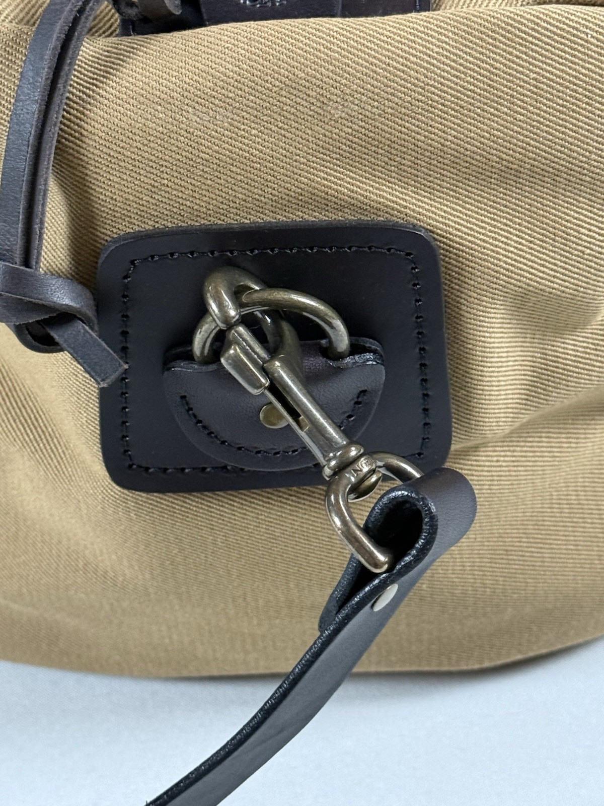 FILSON SMALL RUGGED TWILL DUFFLE BAG TAN NWT