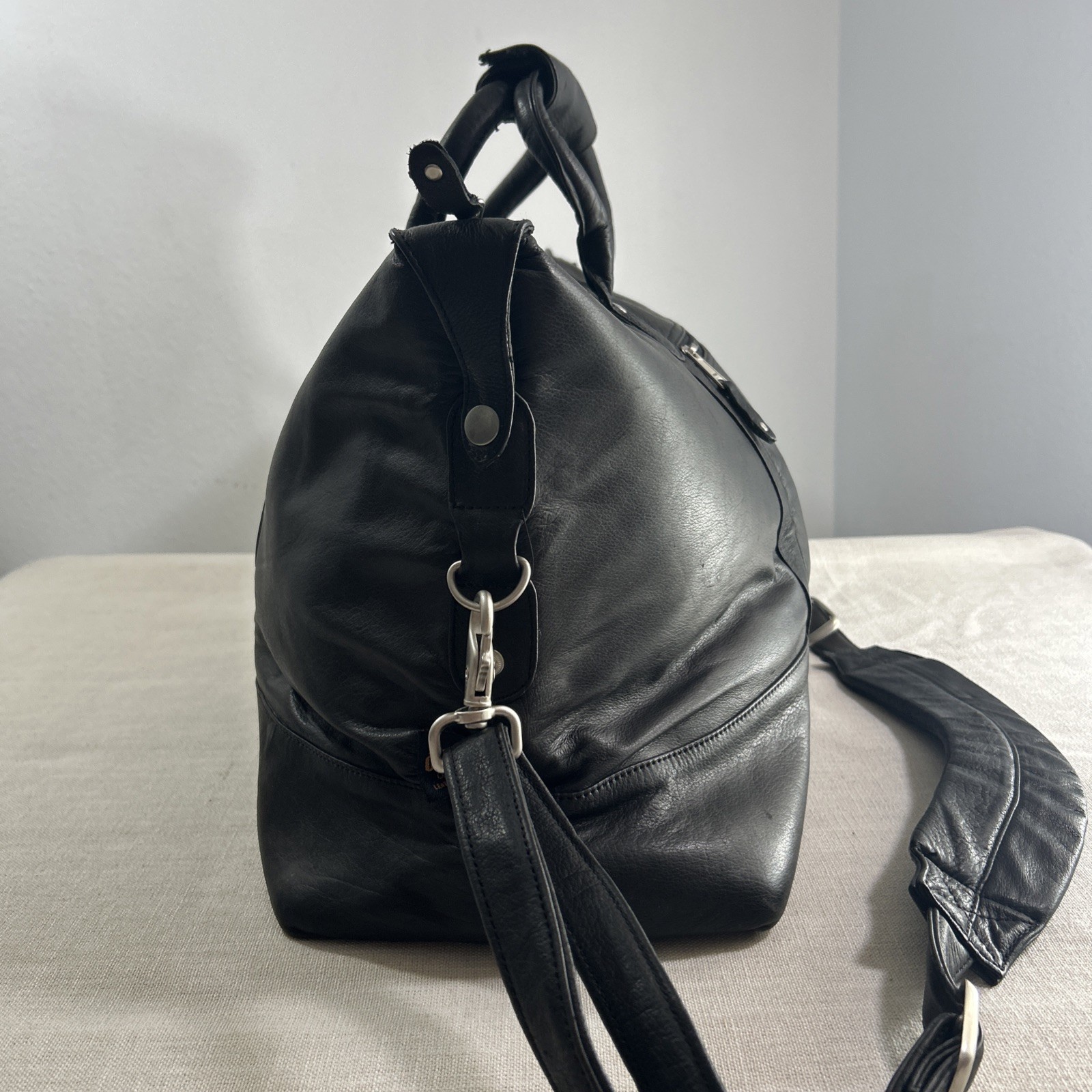 Canyon Outback Duffle Bag Black Leather Travel Weekend Bag Heritage
