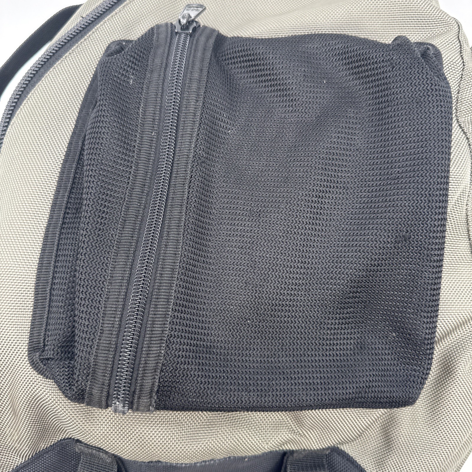 Vtg GAP 2001 Sling Bag Y2K Single Strap Crossbody Shoulder Backpack Gray Bag