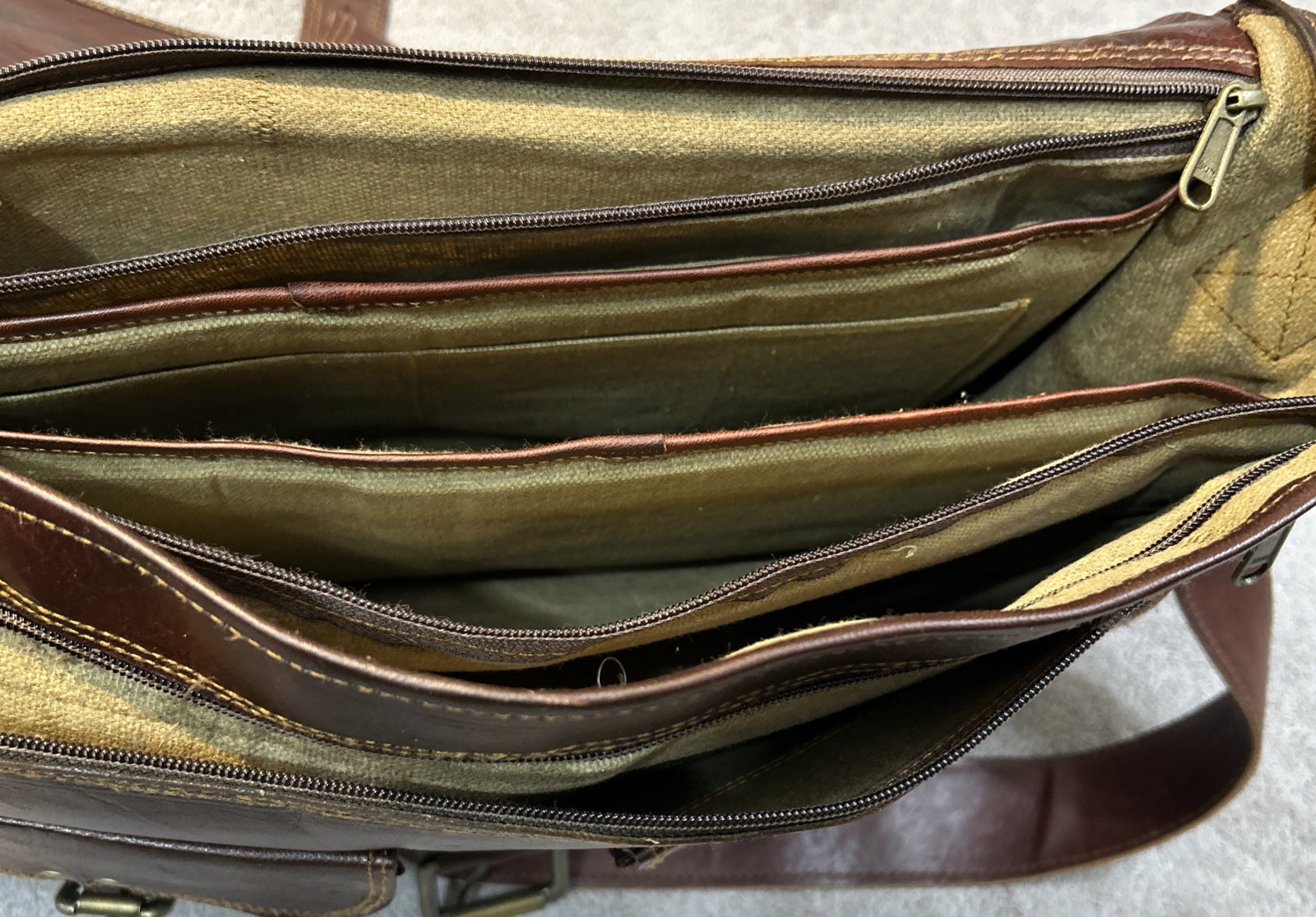 Cuero 18in Large Vintage Handmade Leather Bag for Laptop – Brown