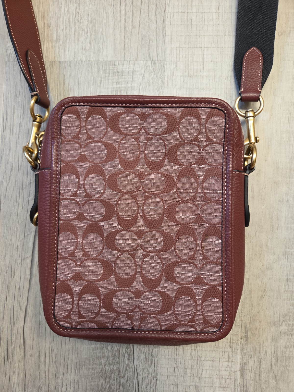 Coach SULLIVAN CG996 Signature Chambray & Leather Crossbody Bag In WINE