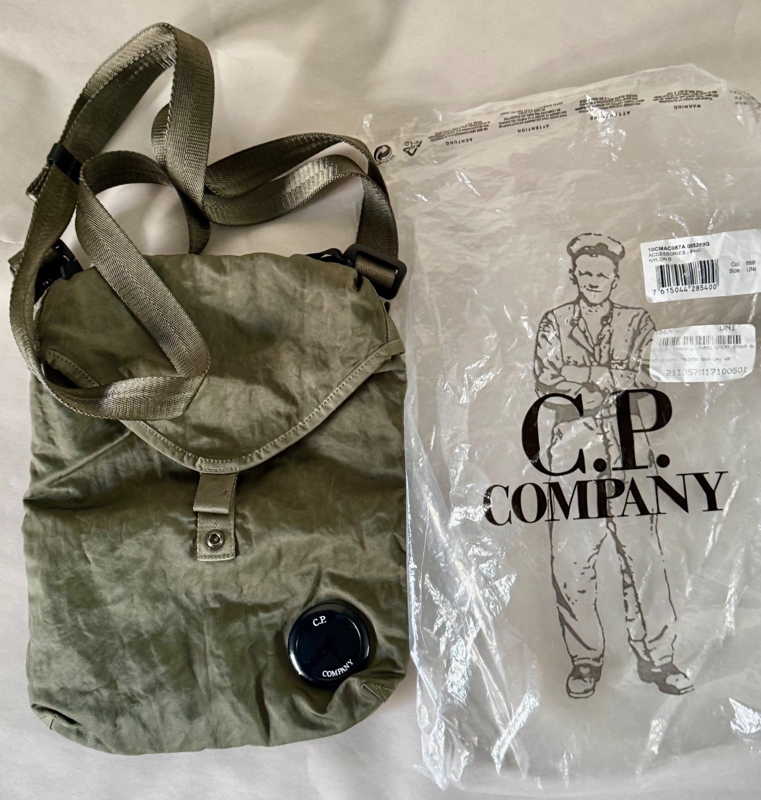 CP COMPANY – Nylon B Garment Dyed Messenger Lens Bag – Khaki / Bronze Green