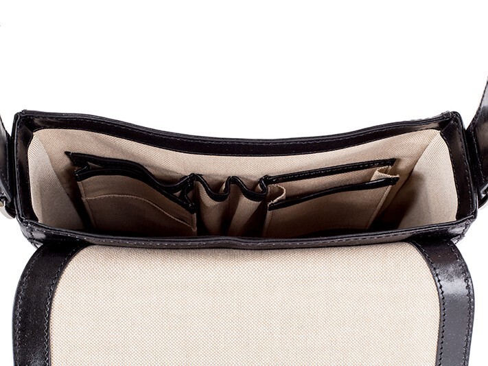 Bosca Old Leather Man Messenger Bag – Black