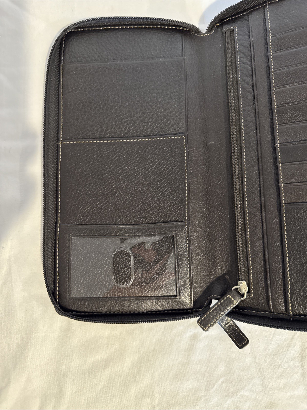 Levenger Zip-Around Black Premium Pebbled Leather Wallet Organizer Quality Lux