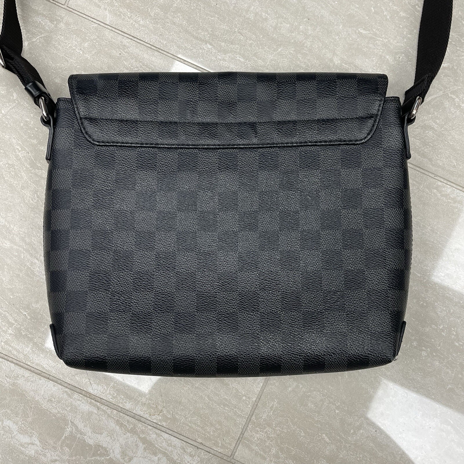 Louis Vuitton Damier Graphite Canvas District PM Messenger Bag Black