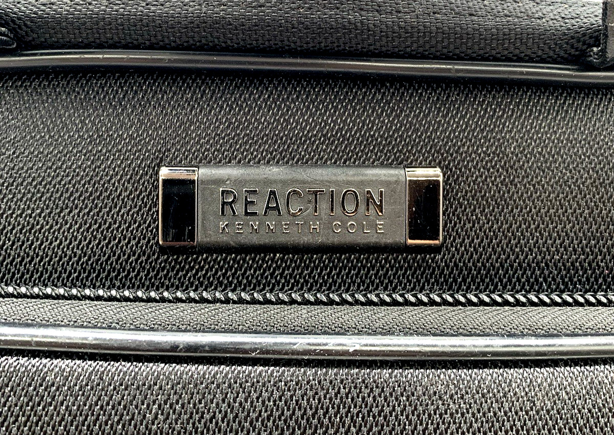 Kenneth Cole Reaction R-Tech 536735 Laptop Briefcase Messenger Bag 18.5 x 13 EUC