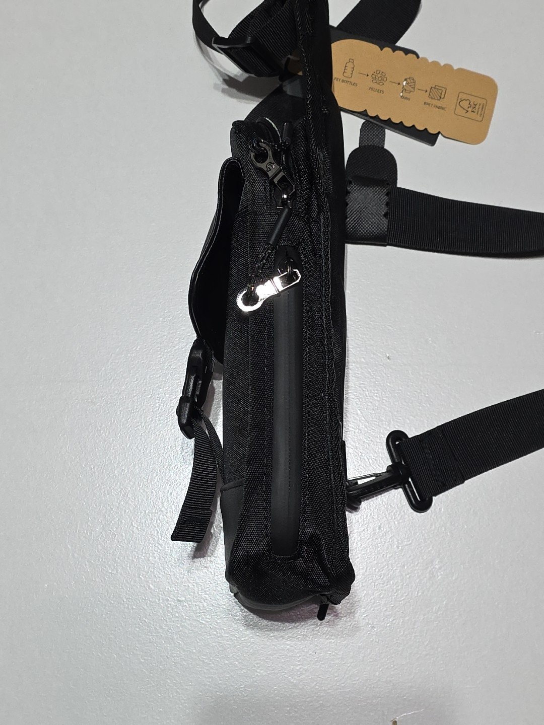 True Religion Brand Jeans Yeta 2.0 Black Sling Crossbody Bag – Unisex NWT