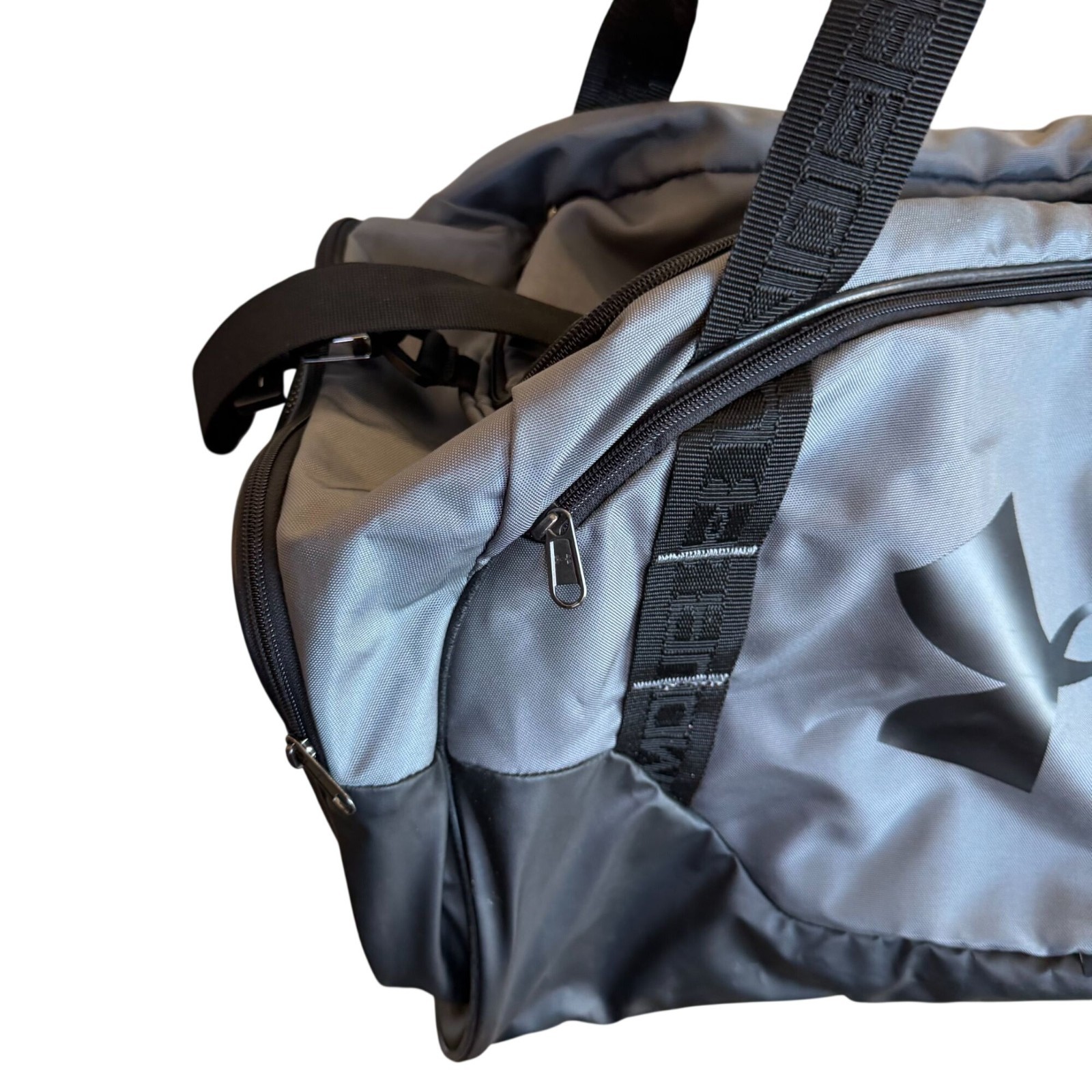 Under Armour Storm Undeniable 3.0 Medium Duffle Bag Graphite Gray Black