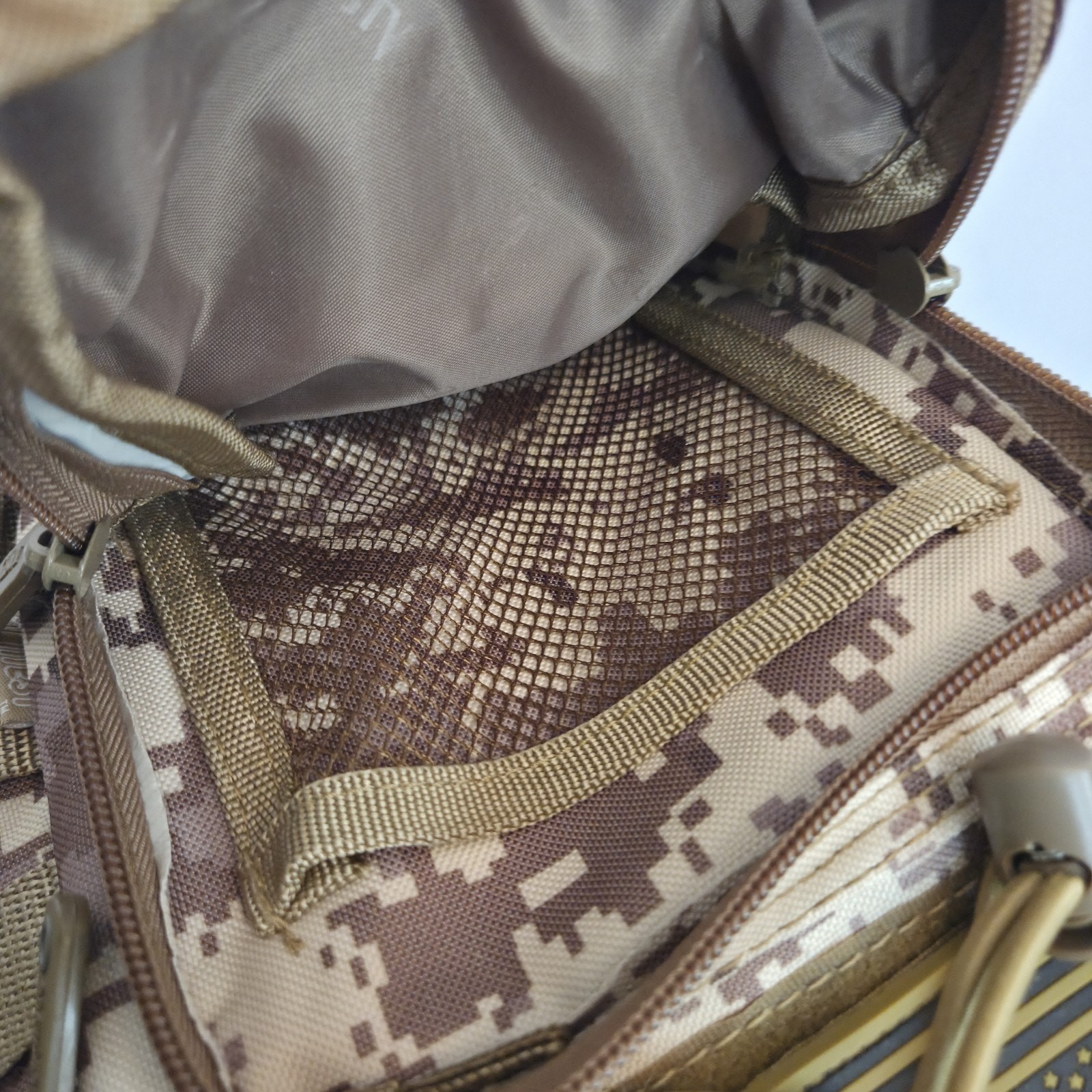 East West USA Tactical Shoulder Sling Trail Walker Utility Bag RTC517 Desert Cam
