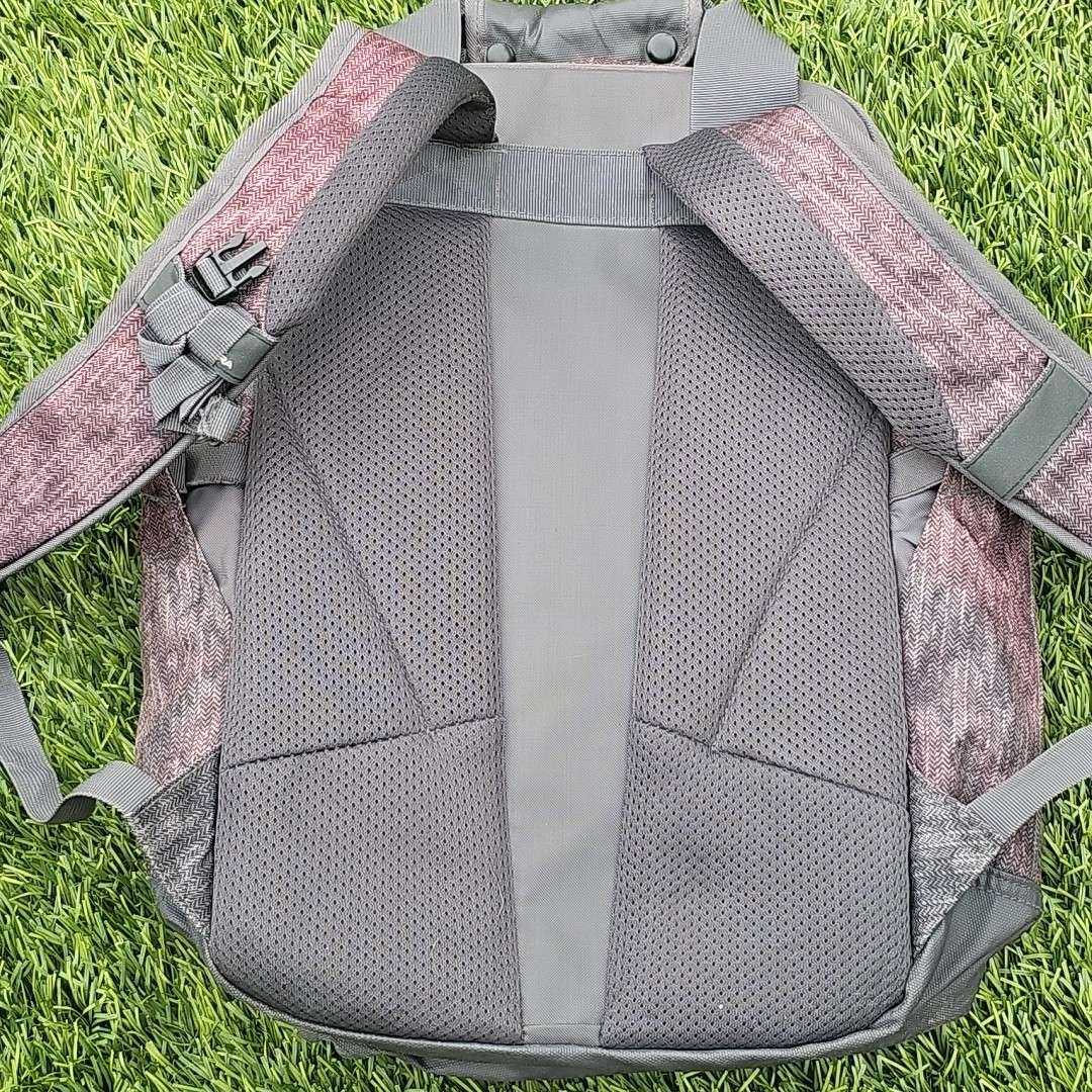High Sierra 22L Grab Handle Backpack Merlot Gray Laptop Bag Pockets Daypack EUC