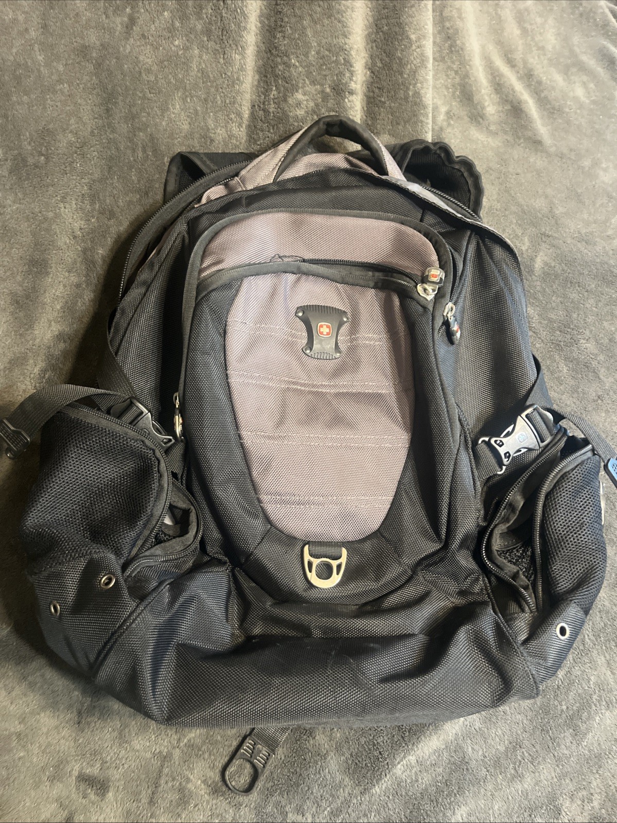 SWISSGEAR Model 9275 18”x12”x7” Backpack Laptop Case Airflow With Media Pocket