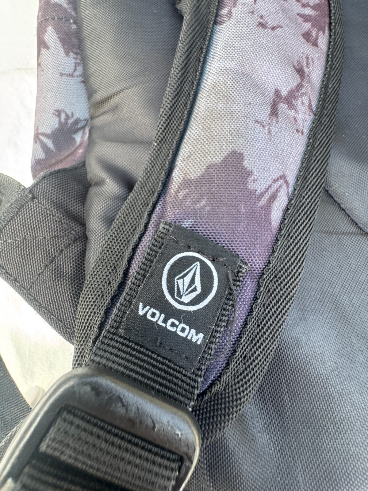 Volcom Skate Backpack Gray Black Camo School Travel Daypack Unisex