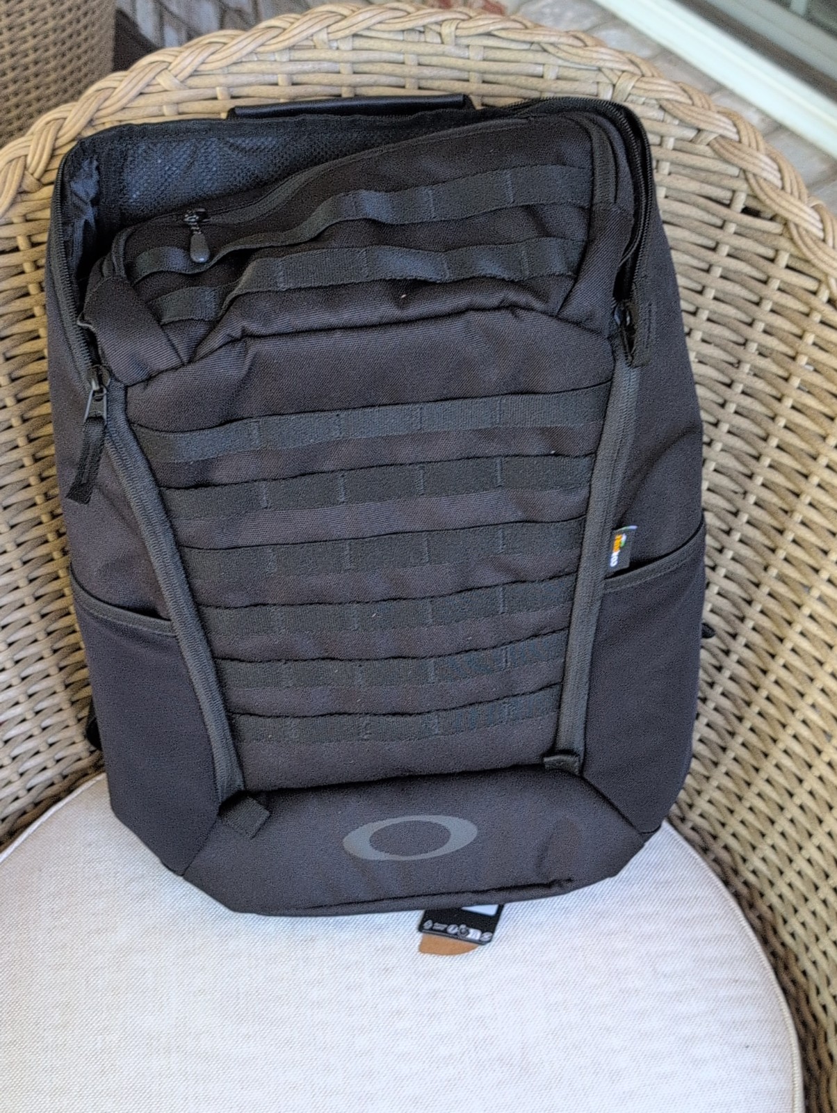 Oakley Urban Path RC 20L Backpack Travel Bag NEW Blackout Cordura Hiking Urban