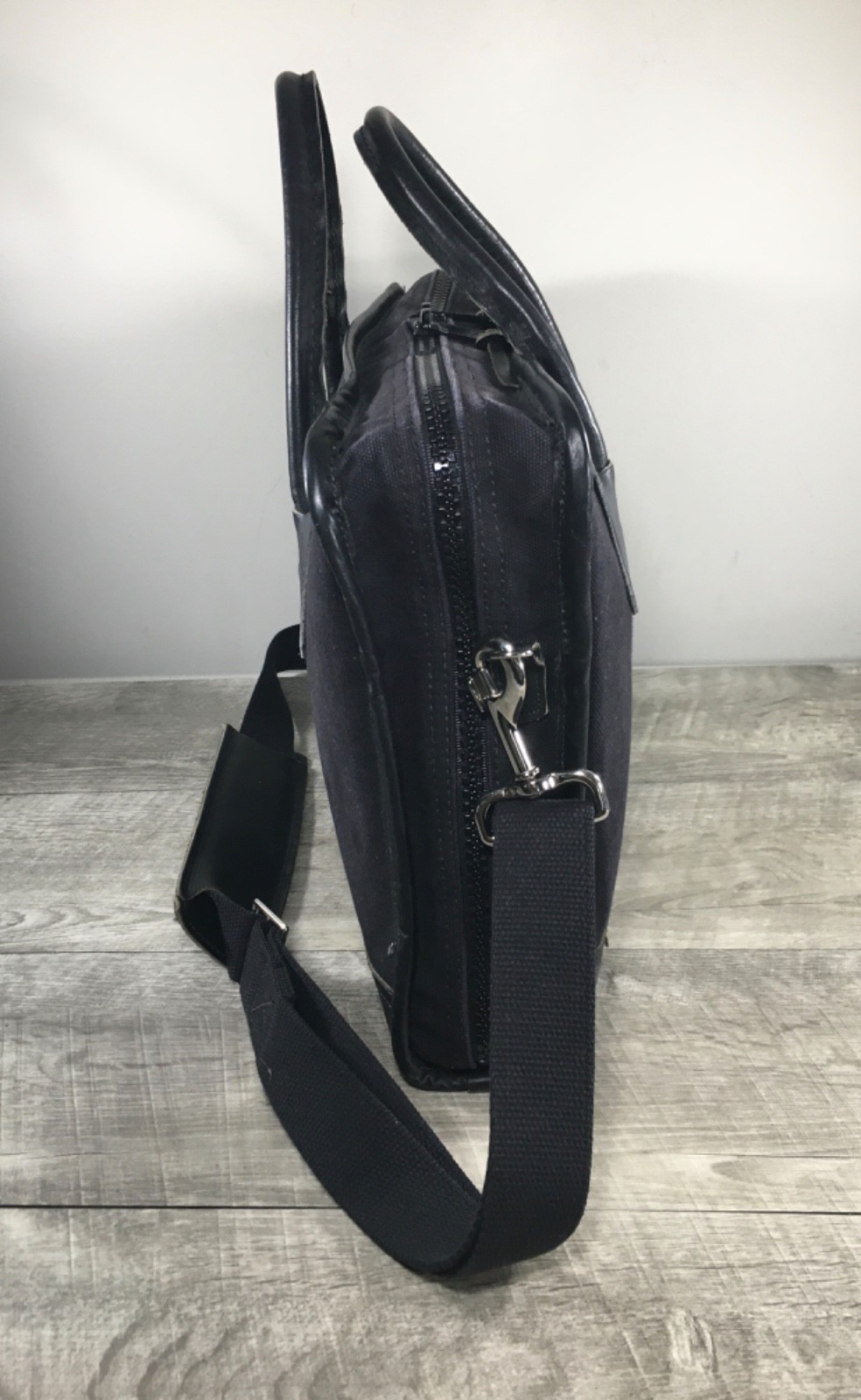 Duluth Pack Laptop Black Tarveler’s Leather Bag Computer Everyday Briefcase USA