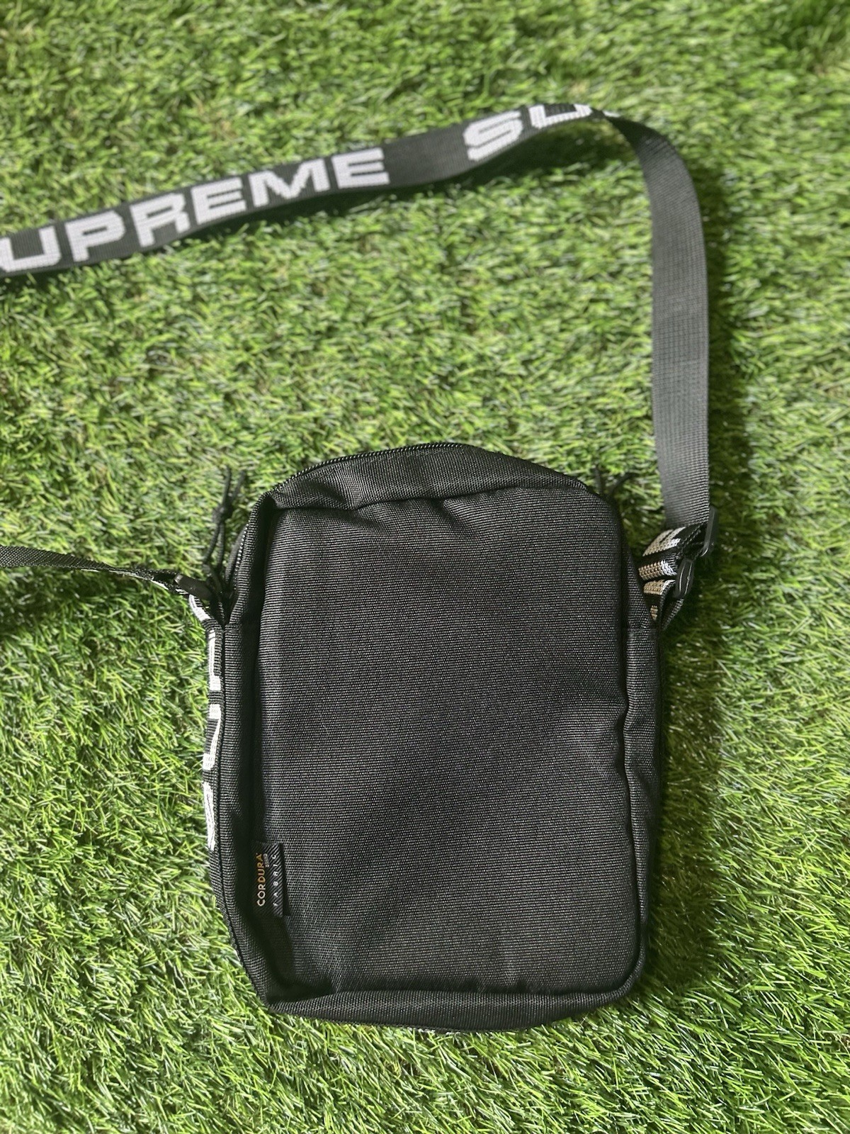 Supreme Shoulder Bag SS18