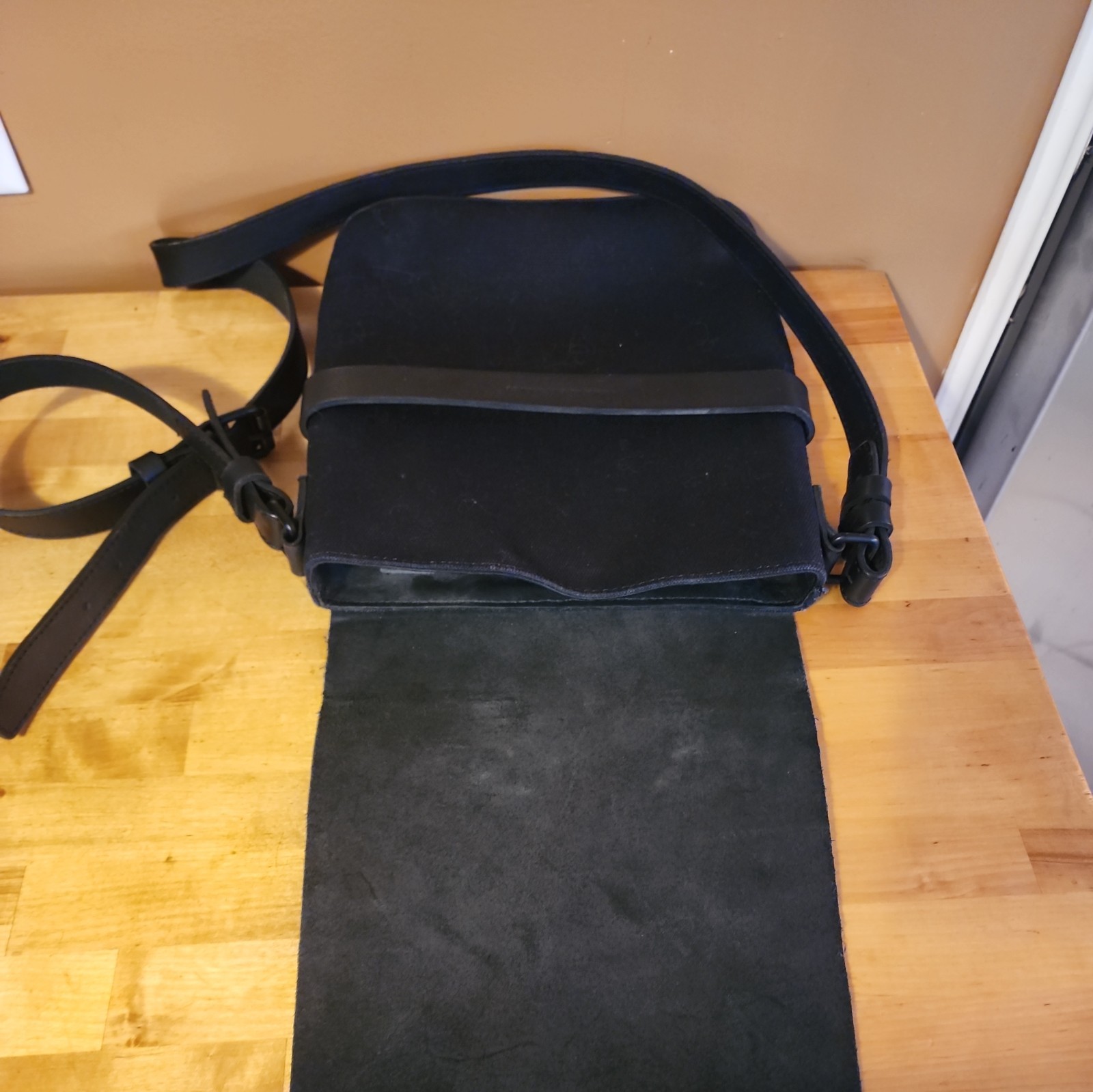 ARMANI EXCHANGE Shoulder Bag Nylon Black 12x10in