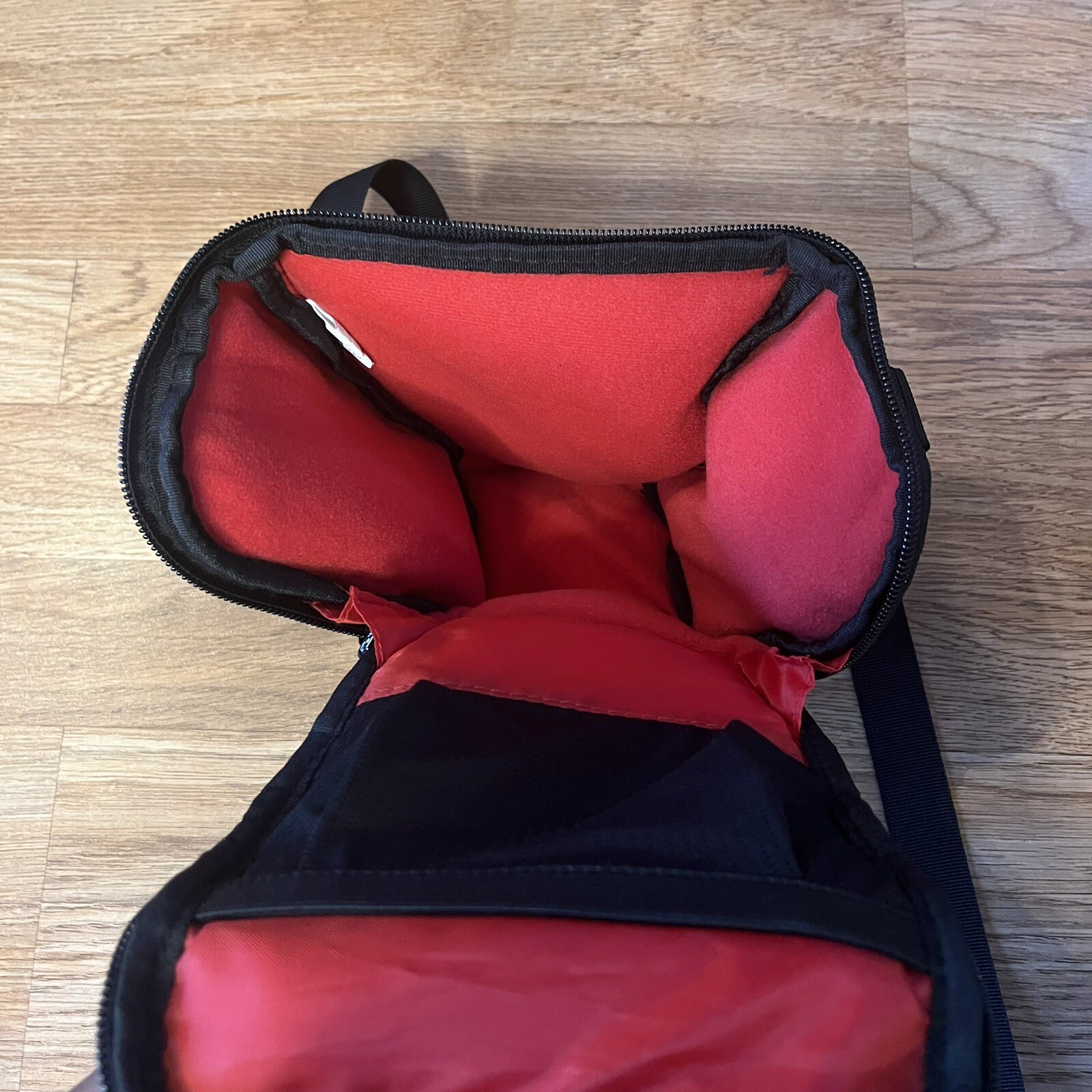 Gw-Pro Hakuba Black Camera Shoulder Bag Size Small 6in x 7in