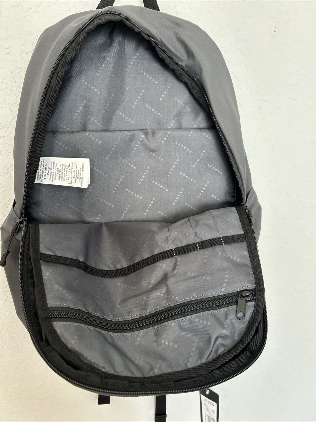 Oakley Sport Backpack 22L Forged Iron Gray NWT Laptop School Travel Bag