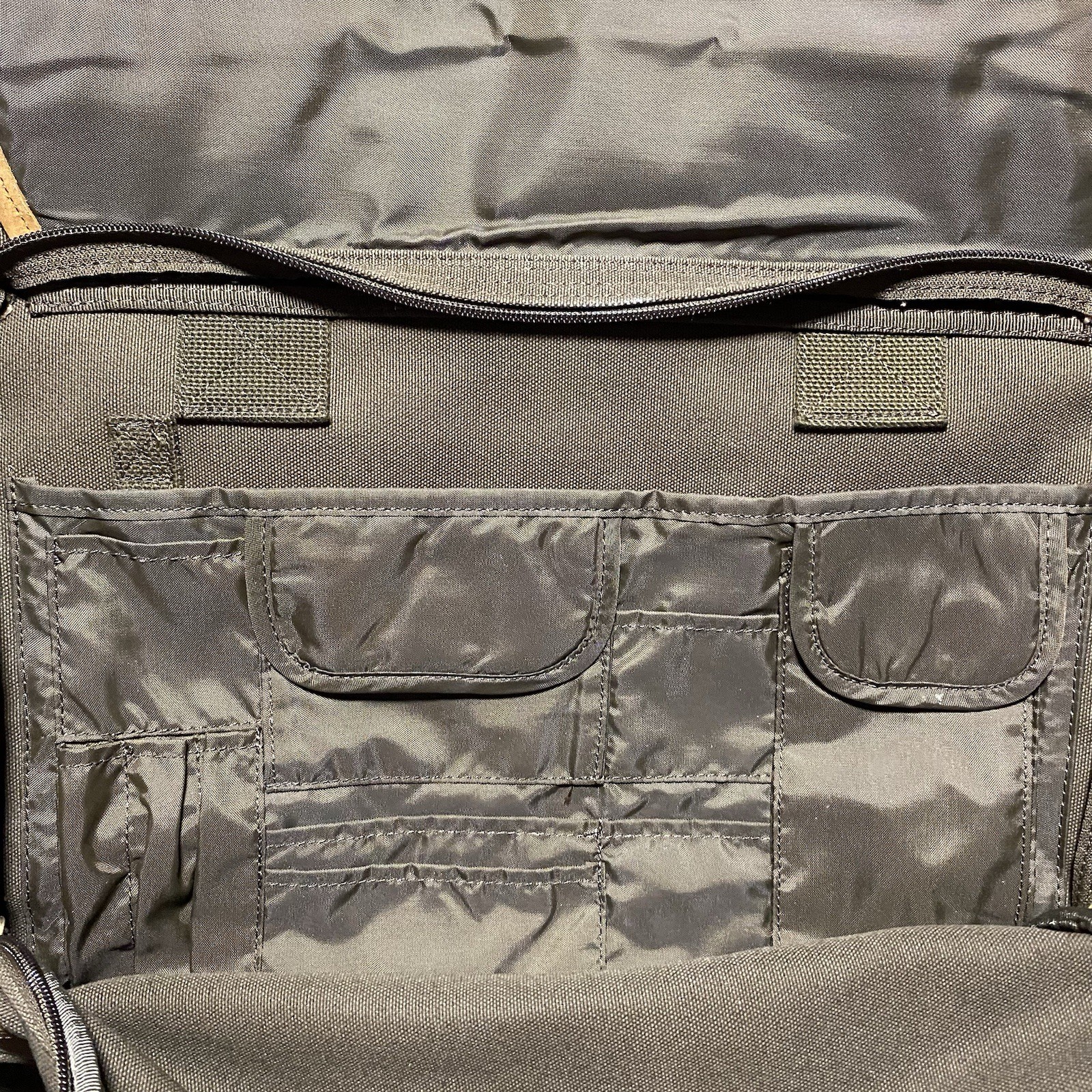 Cabela’s Canvas Leather Weekender Duffel Bag Large Hunting Fishing Travel EUC
