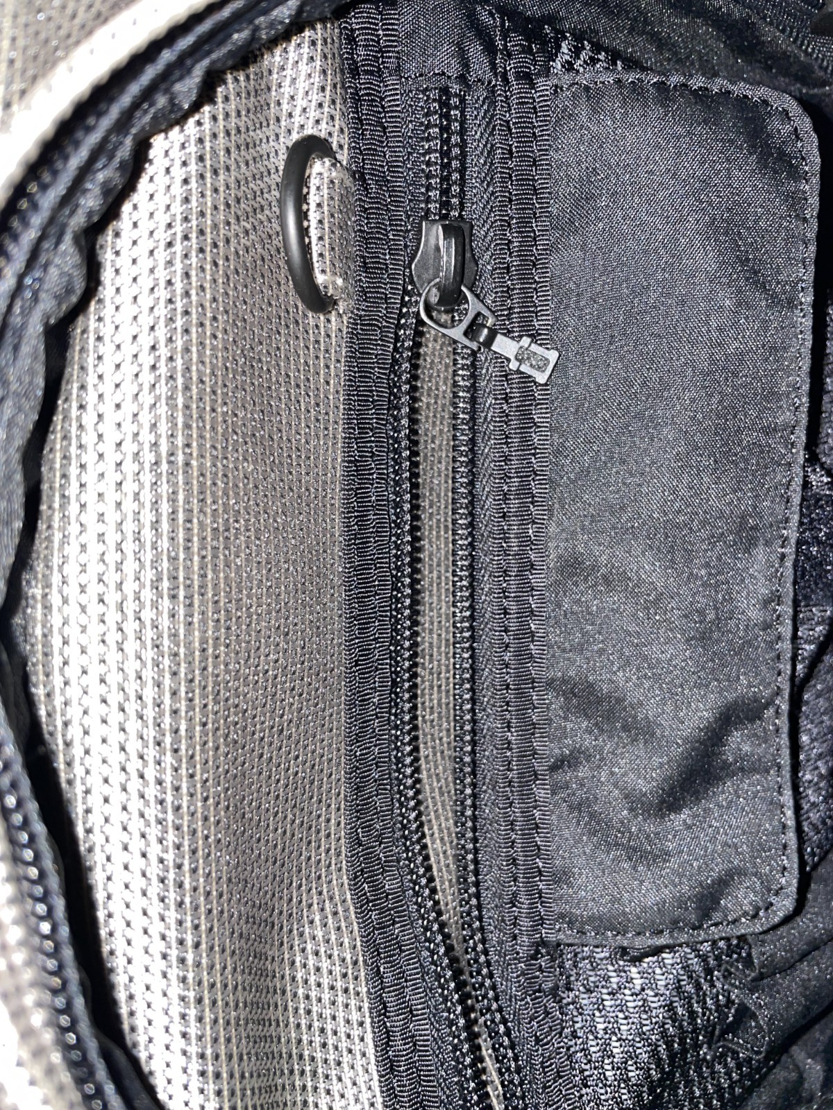 Tumi T2 Tech Gunmetal Ballistic Nylon/Leather Green/Black – Mint Condition