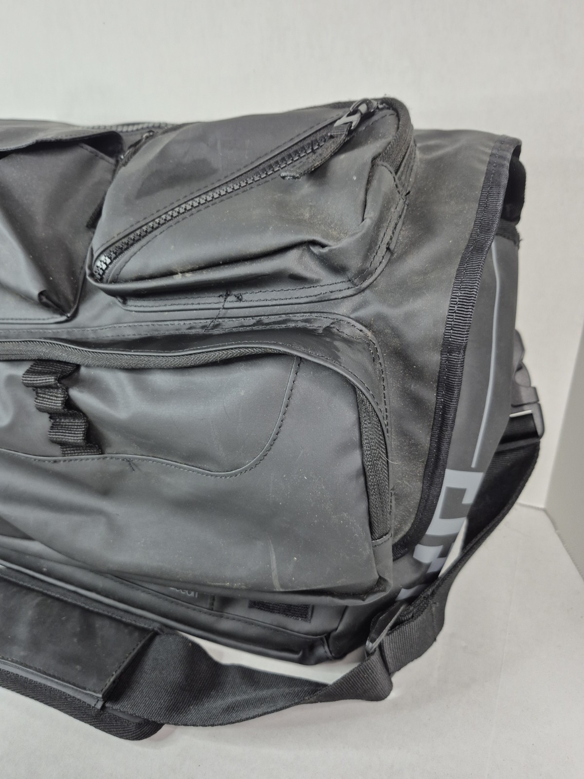 Ultra Pro KP Faceoff Gamers Bag 16″×12″×4″ Black With Detachable Front Clean