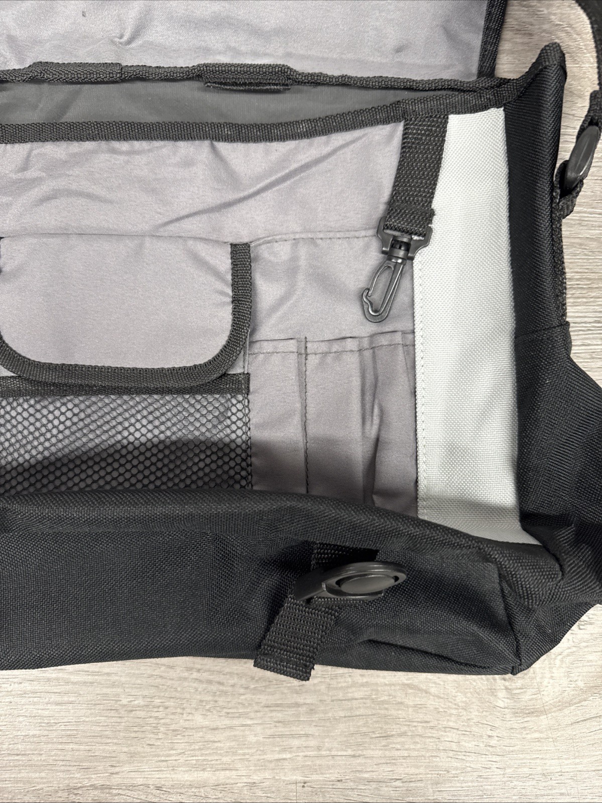 Rare Starbucks Coffee Promo Messenger/Laptop Bag Leed’s 7600-25BK- Black